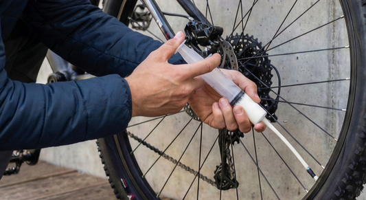 Tubeless in Winter: Why Summer Logic Fails in the Cold – and How to Set It Up Properly